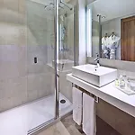 Hotel Nh Les Corts 3*
