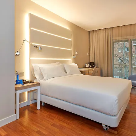 Szálloda Nh Les Corts Barcelona
