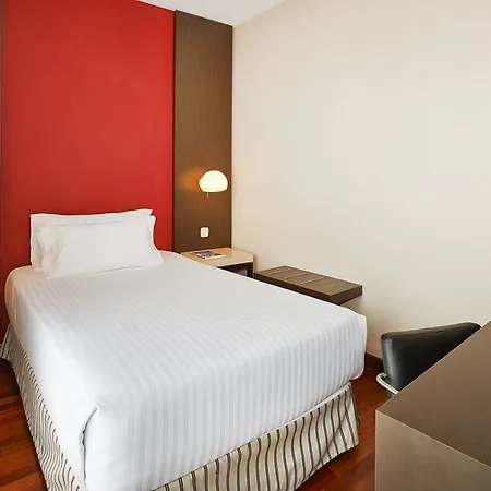 Szálloda Nh Les Corts 3*