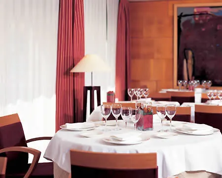 Nh Les Corts Szálloda 3*