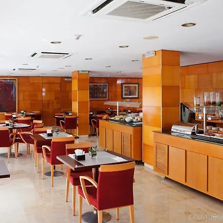 Nh Les Corts Hotel 3*