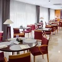 Nh Les Corts Hotel 3*