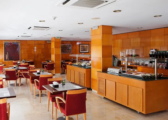 Nh Les Corts Hotel 3*