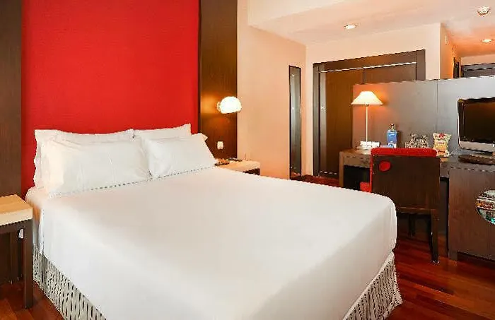 Nh Les Corts Barcelona