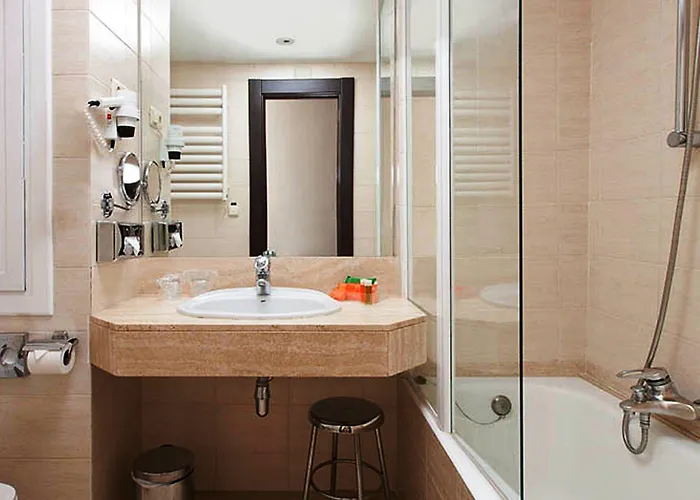 Nh Les Corts Hotel